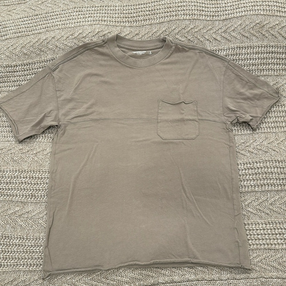 Men’s t shirt